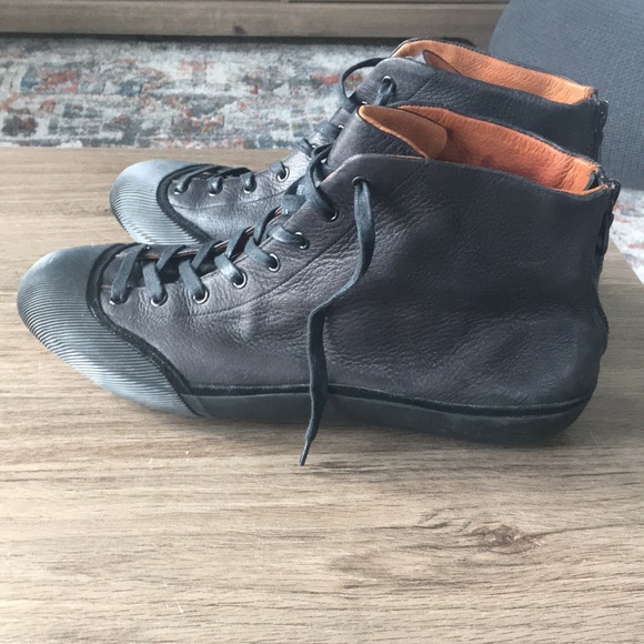 Dear heather gentle souls black - Picture 3 of 8